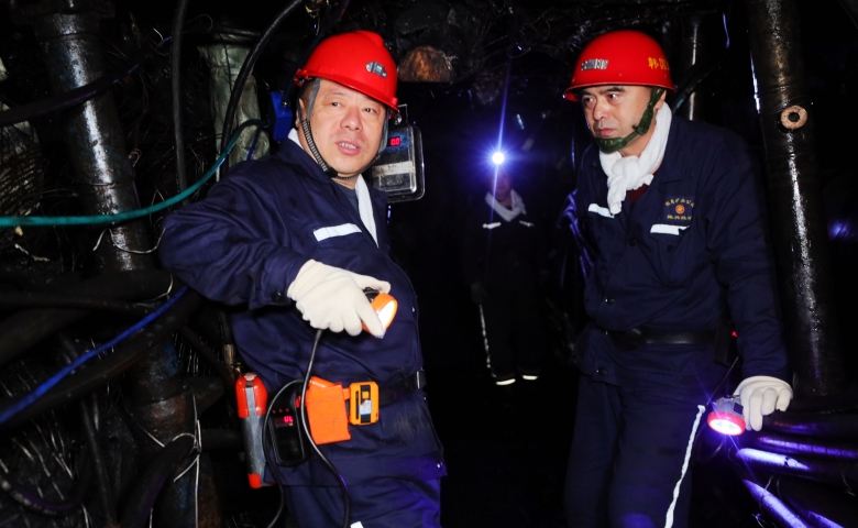 張秉德到振興礦調(diào)研檢查工作